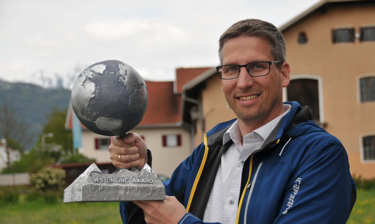 Hannes Waldhart with WS Online Award 